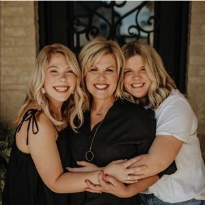 Meet your Posher, Jamye